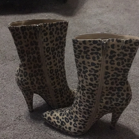 Colin Stuart Booties - Picture 3 of 7